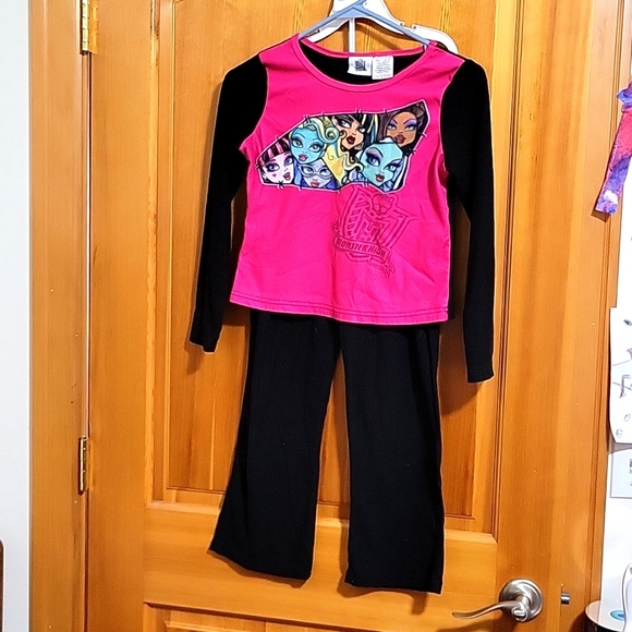 Girls Monster High Pajamas - Picture 1 of 4